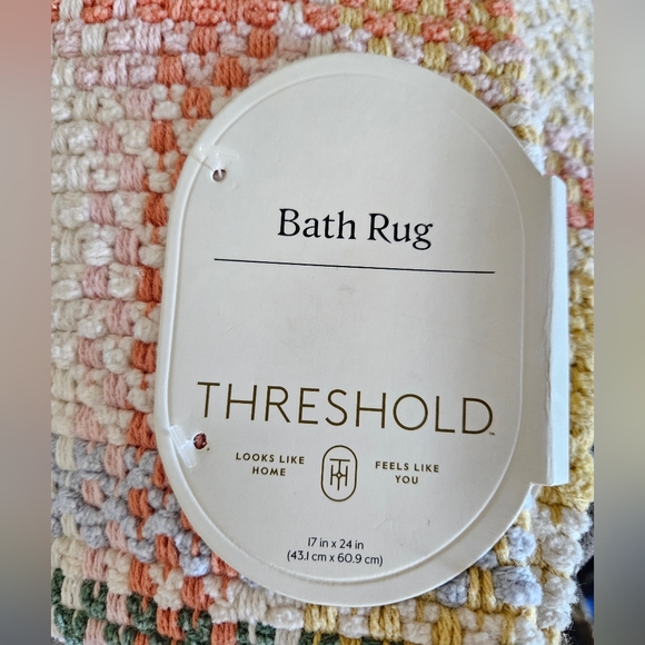 Threshold Spring bath rug - Picture 5 of 5